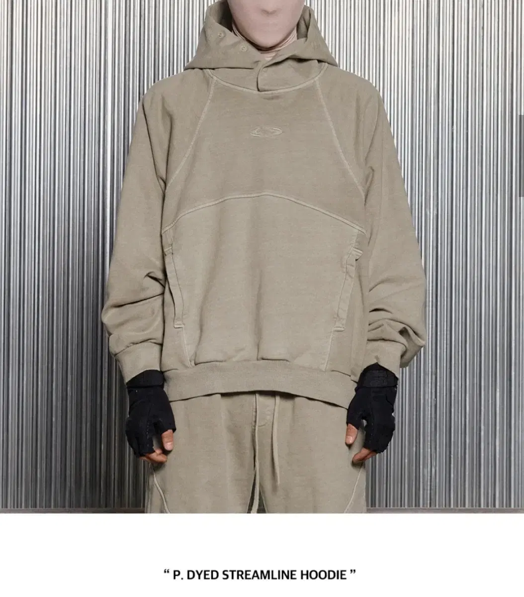 P. DYED STREAMLINE HOODIE [TAUPE]